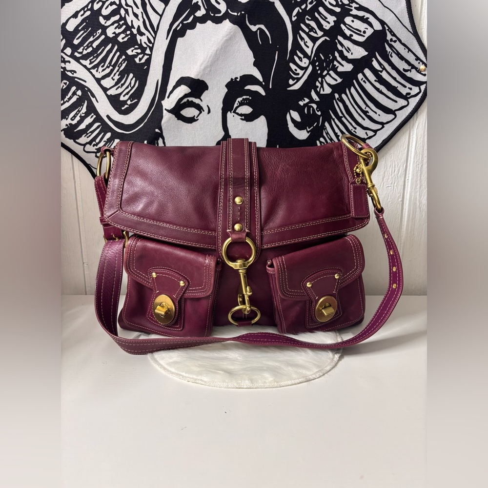 (SOLD)Coach EXTREMELY HTF LEGACY BROOKLYN XL MESSENGER BAG
